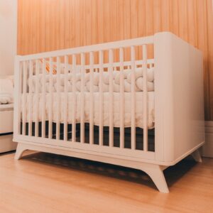 Cuidados Essenciais na Escolha de um Berço Anti-Refluxo: Segurança, Funcionalidade e Conforto